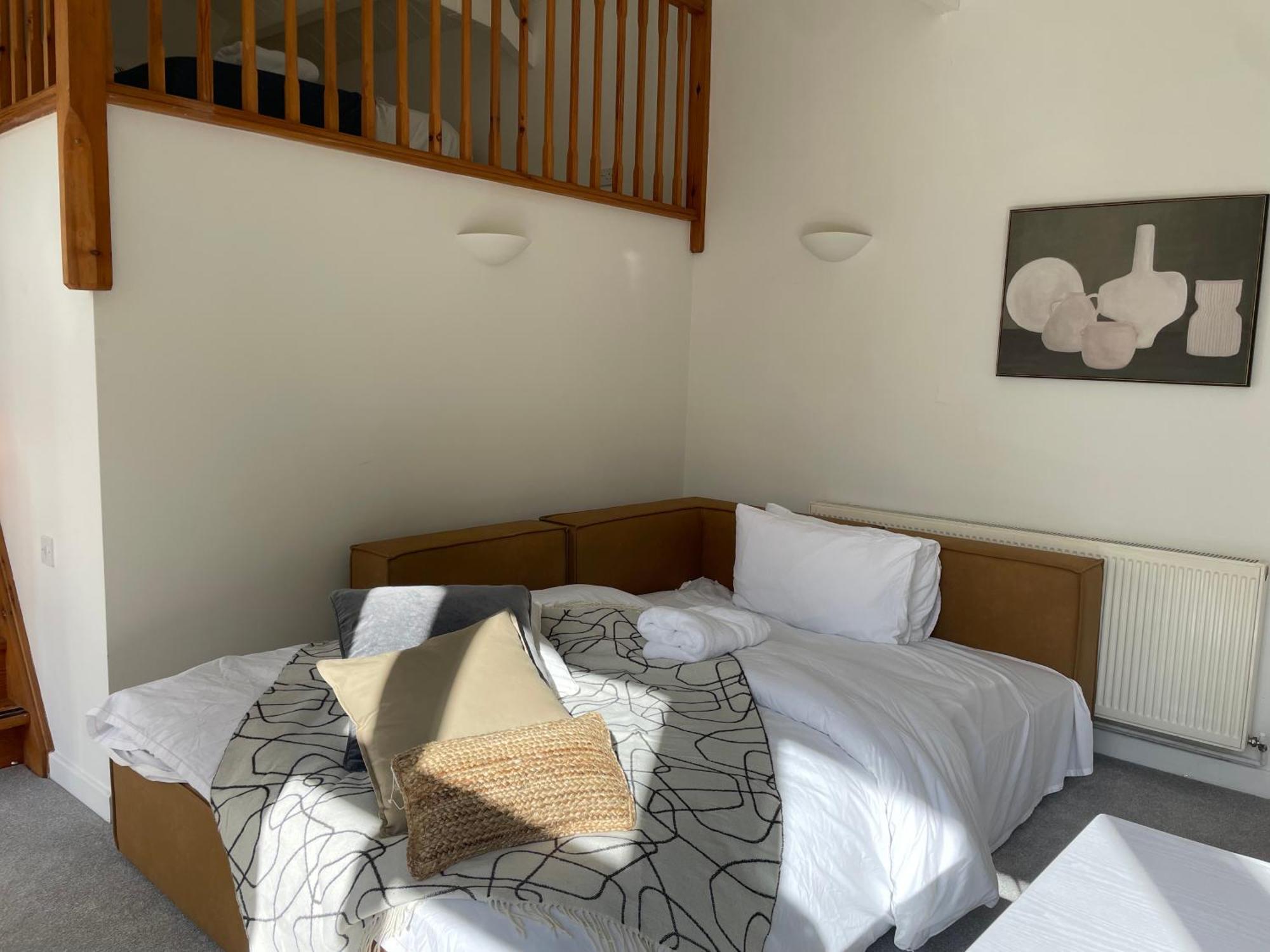 The Coach House At Old Hundred Courtyard Villa Tormarton Exteriör bild